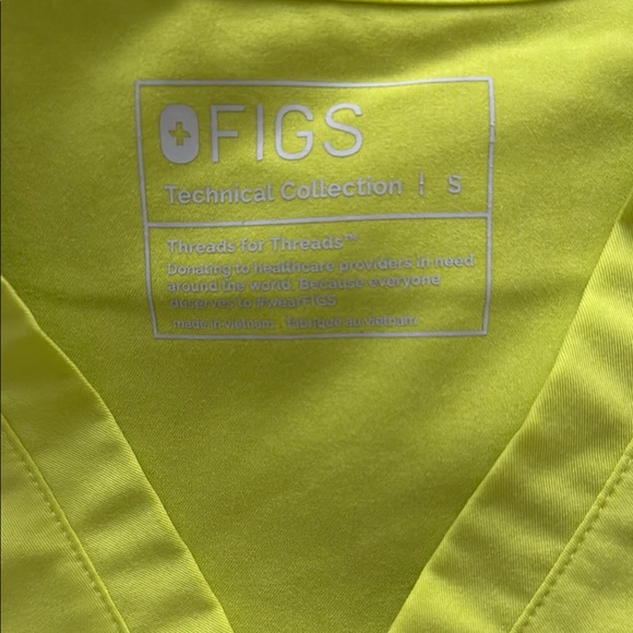 Figs Scrubs Set - Picture 4 of 5